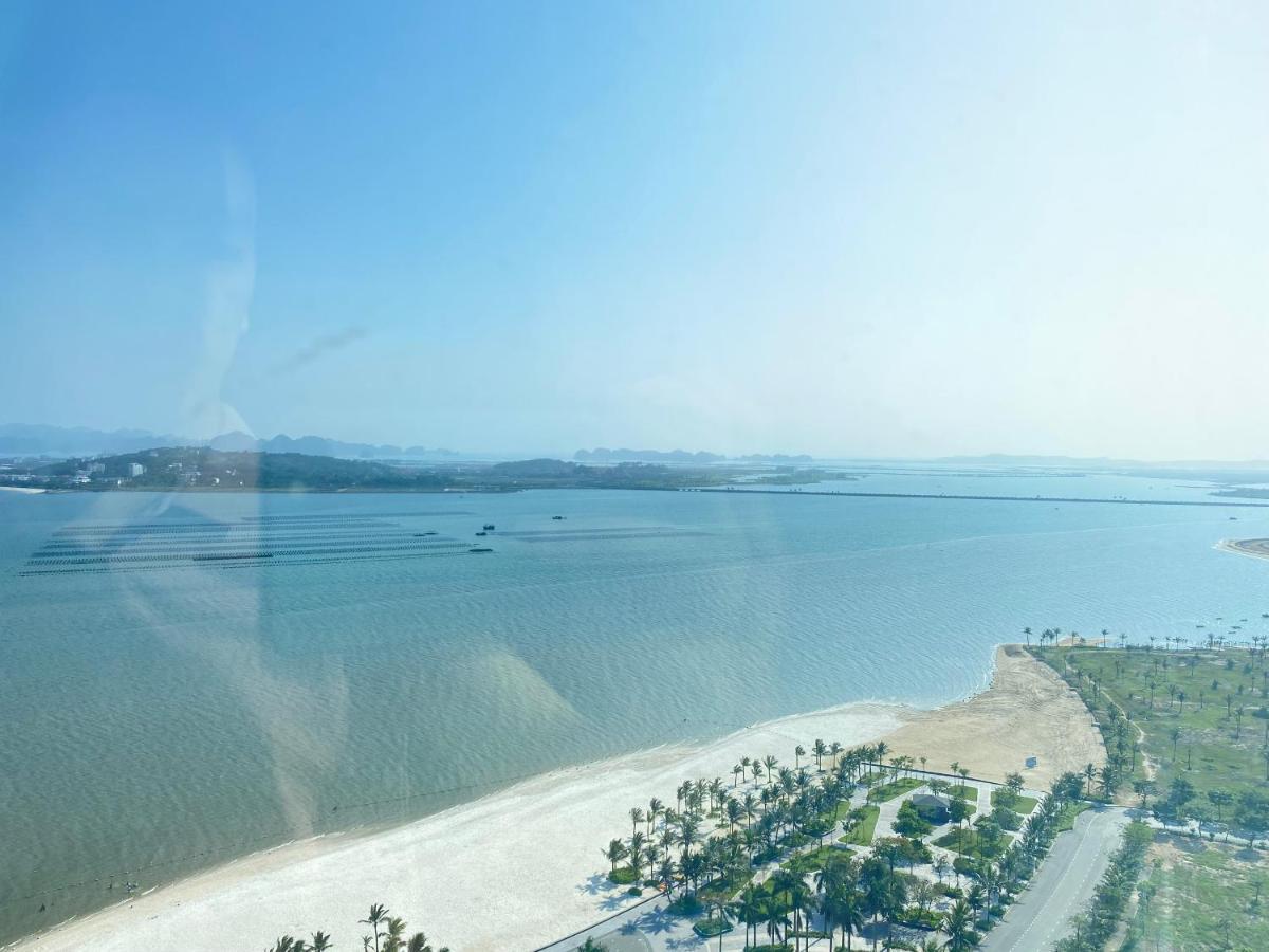 A La Carte Ha Long Apartment By The Beach Экстерьер фото
