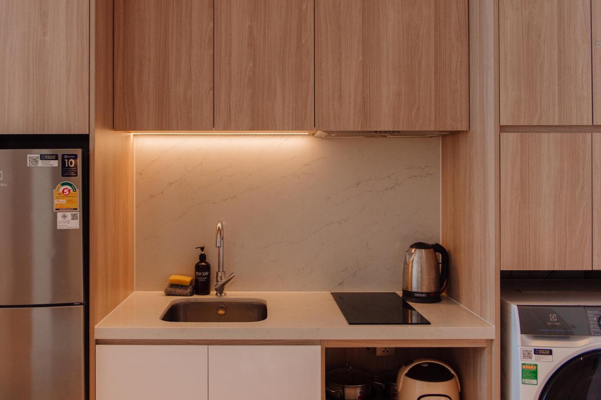 A La Carte Ha Long Apartment By The Beach Экстерьер фото