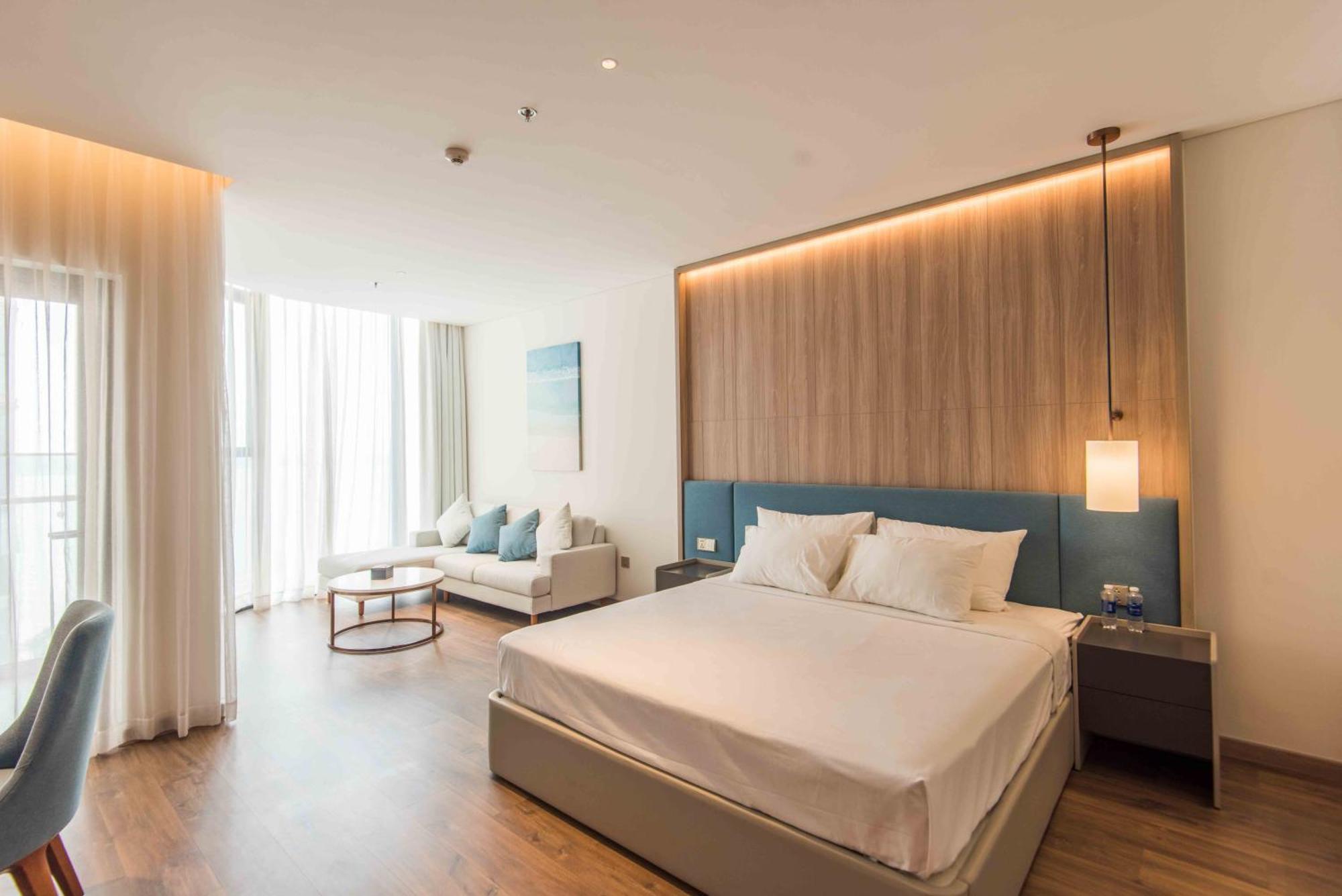 A La Carte Ha Long Apartment By The Beach Экстерьер фото